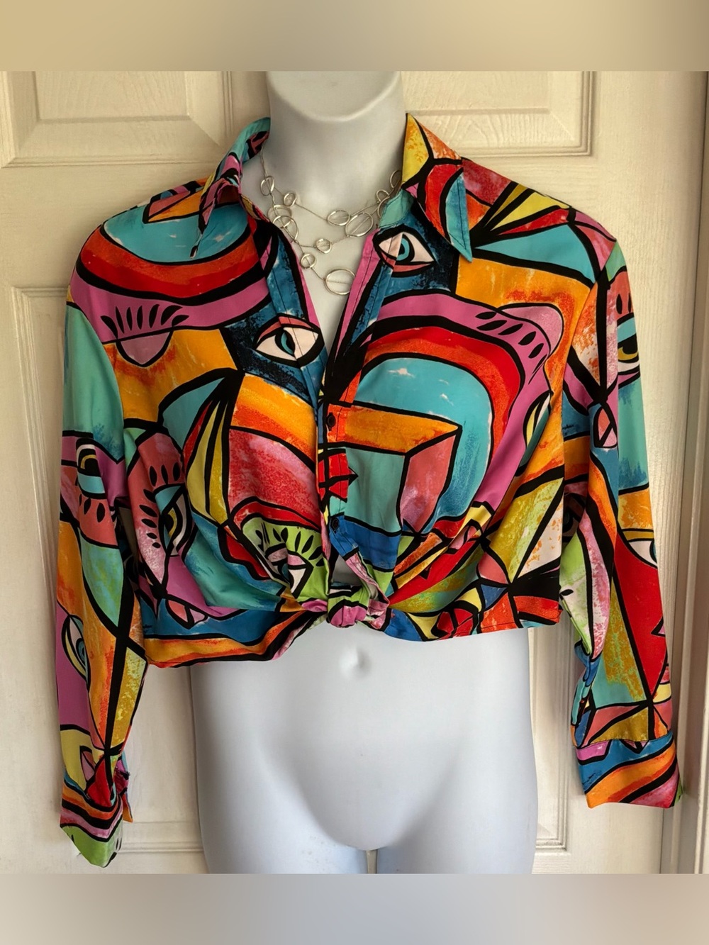 ANTHROPOLOGIE…Abstract Cropped blouse